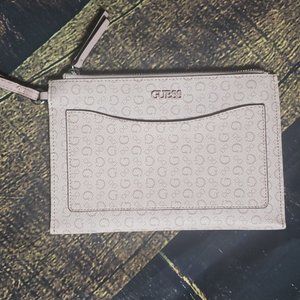 Guess Wristlet Rose pink